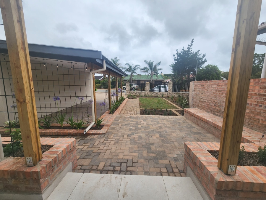 3 Bedroom Property for Sale in Hartenbos Central Western Cape